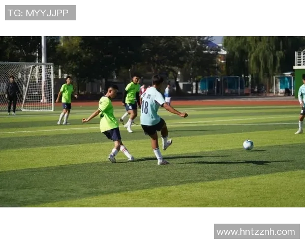 探索tk足球的魅力与发展潜力助力青少年足球梦想的实现与成长 探索tk足球的魅力与发展潜力助力青少年足球梦想的实现与成长